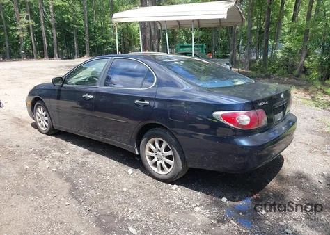 2002 Lexus Es 300 z USA, uszkodzony, nr VIN JTHBF30G525020660
